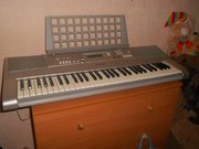 Синтезатор Yamaha YPT-300 